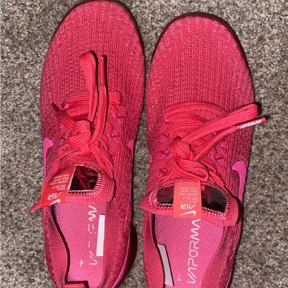 Nike Air Vapormaxes flynit 3 Triple Pink womens size 8.5 fits like 9 - Picture 4 of 6